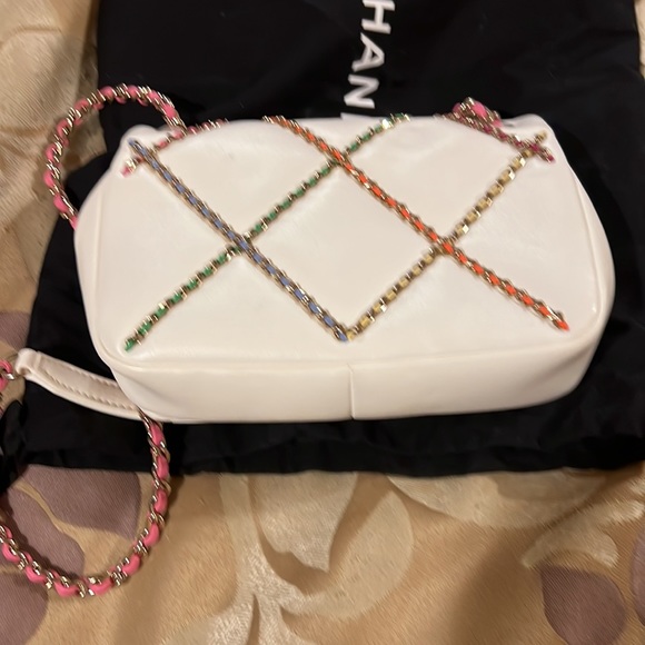 🎉🎉Chanel Very Rare Small Flap Bag - Host Pick🎉🎉 - Picture 2 of 8
